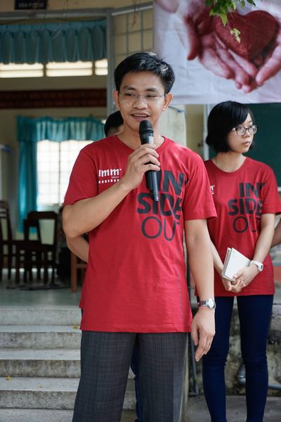Trong hai ngày 13 – 14/11 vừa qua, tập thể IMM Group đã tổ chức chương trình thiện nguyện mang tên “Mong em đến trường” tại thị xã Bình Minh, tỉnh Vĩnh Long. Chương trình do IMM Group phối hợp cùng Trung tâm Vùng chỉ định M&D tổ chức.