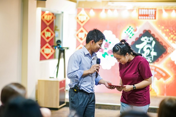 Tiết mục Phỏng vấn đạt giải nhì của phần thi hài kịch